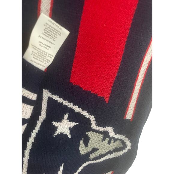 NFL FOOTBALL NEW ENGLAND PATRIOTS SCARF REVERSIBLE WINTER FANATIC APPAREL ICONIC - Picture 6 of 9